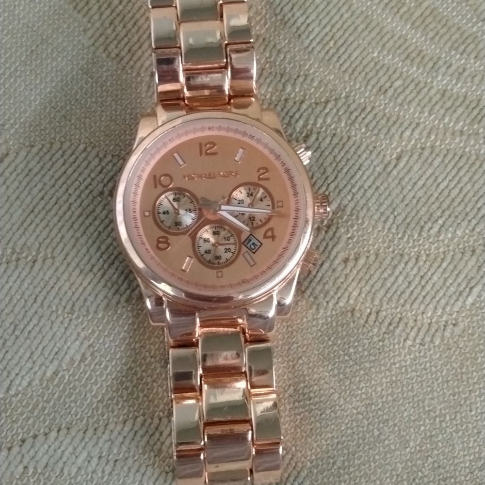 Michael Kors rose gold watch